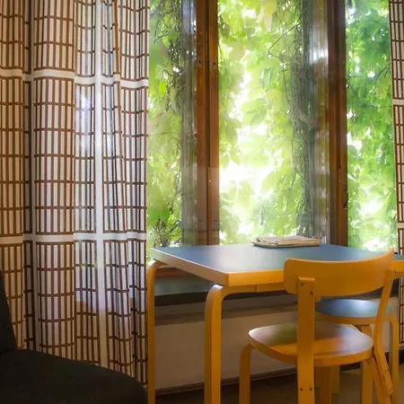 Town Hall Guestroom *