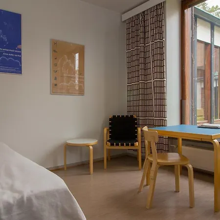 Town Hall Guestroom *